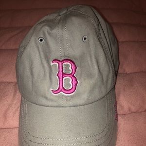 ‘47 pink and gray women’s Red Sox ball cap